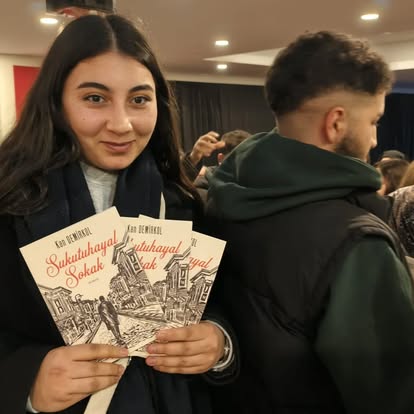 İstanbul Rumeli Üniversitesi Söyleşi ve İmza Günü